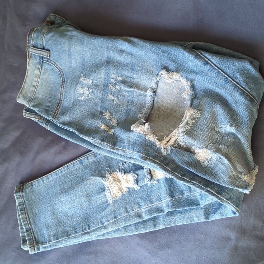 AP Blue by Aphrodite Jeans - Light Wash - Distressed High Waist Jeans - 11/30